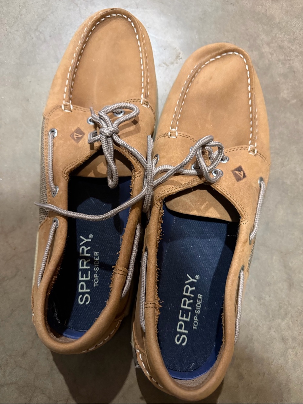 Sperry Men's Tan Nubuck Deck Shoes with Navy Insole